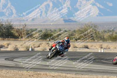 media/Dec-07-2025-CVMA (Sun) [[3e7d2de5dc]]/Race 18-Formula Twins-Formula 40 UL/